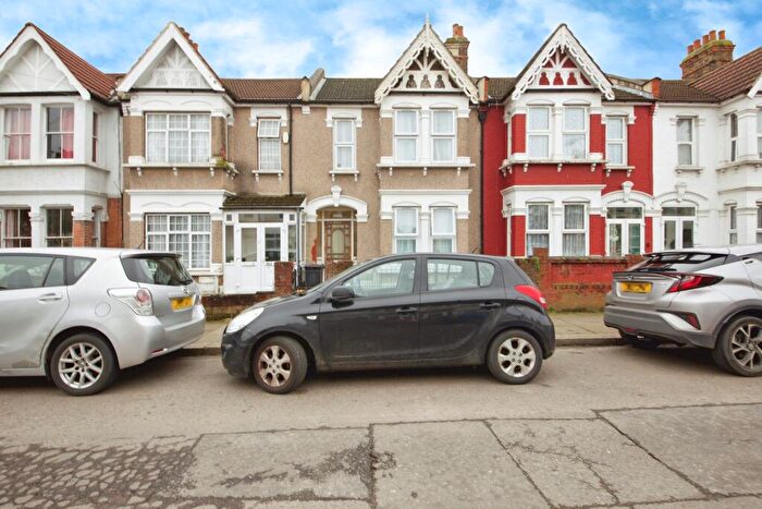 1 Bedroom House To Rent In , IG1