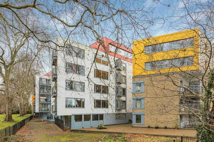 1 Bedroom Apartment To Rent In Paradise Park, Lea Bridge Road, Clapton, Hackney, London, E5