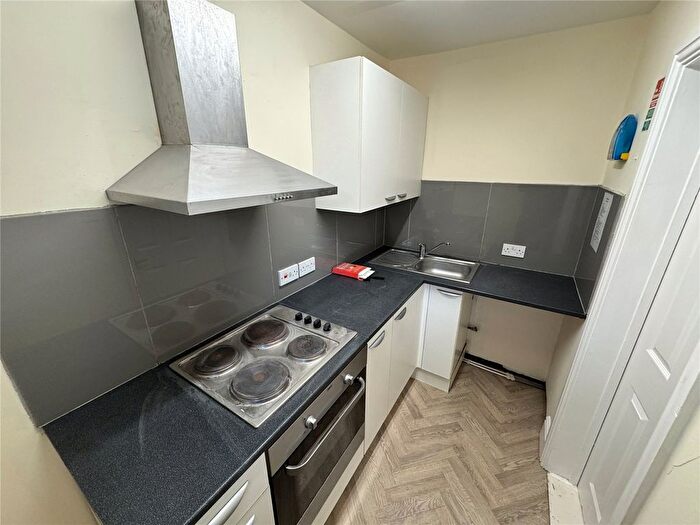 1 Bedroom Flat To Rent In East Reach, Taunton, Somerset, TA1