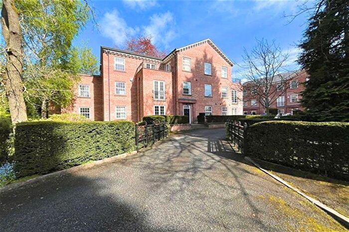 2 Bedroom Flat For Sale In Cheswick Close, Sale, M33
