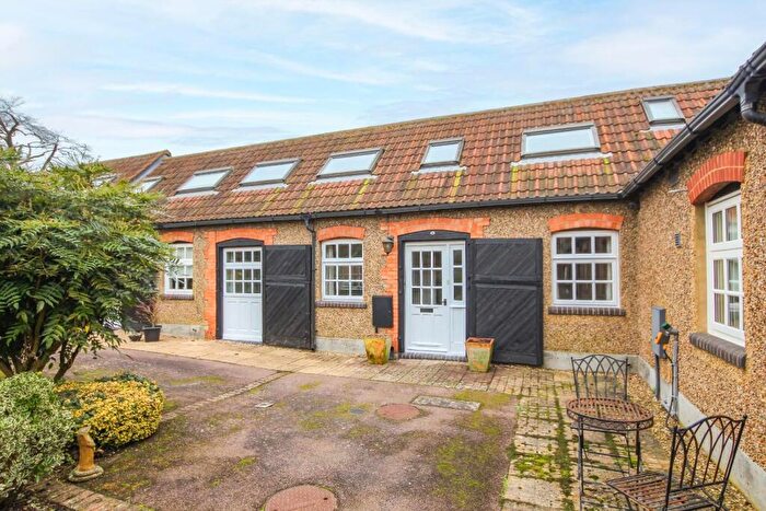 2 Bedroom House To Rent In Howell Hill Close, Mentmore, Leighton Buzzard, LU7