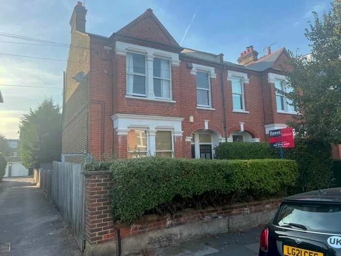 1 Bedroom Flat To Rent In Montague Road, London, SW19