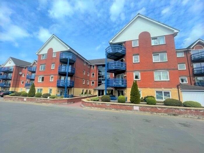 2 Bedroom Flat To Rent In Mountbatten Close, Preston, PR2