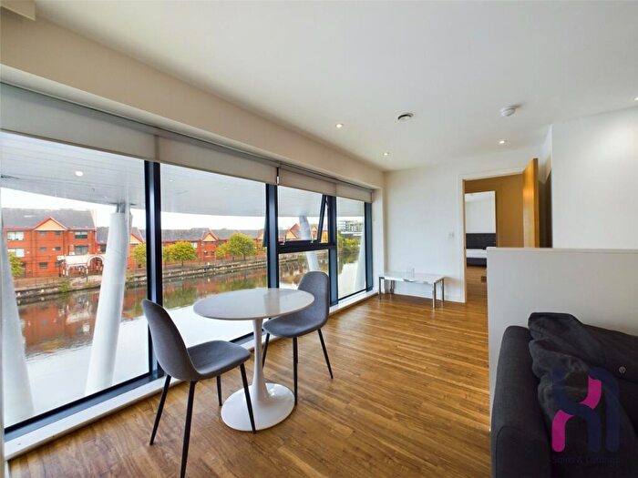 1 Bedroom Flat For Sale In Manchester Waters, Pomona Strand, Old Trafford, Manchester, M16