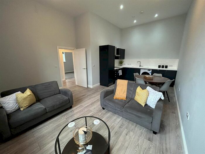 2 Bedroom Flat To Rent In Brockwood Park, Station Road, Sheffield, S13