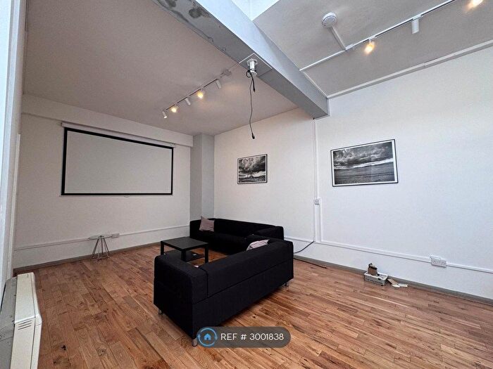 2 Bedroom Flat To Rent In Park St, Bristol, BS1
