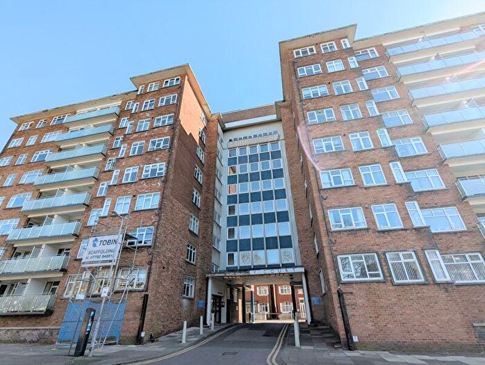 2 Bedroom Apartment To Rent In Ground Floor Apartment, Viceroy Court, Lord Street, Southport, PR8