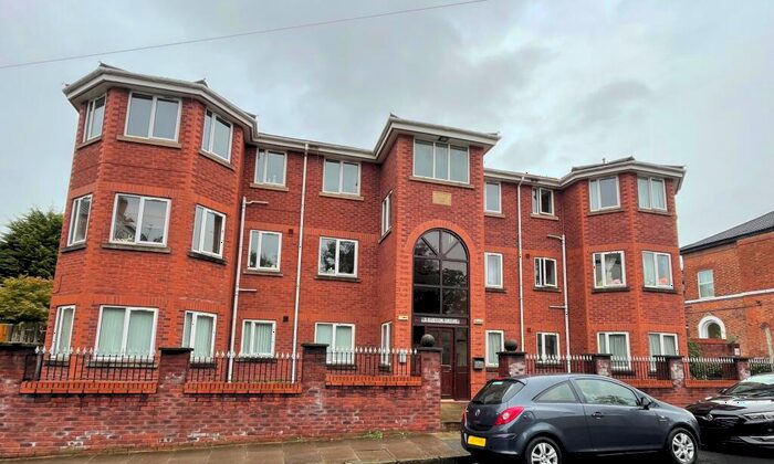 2 Bedroom Flat To Rent In Euston Grove, Prenton, Wirral, CH43