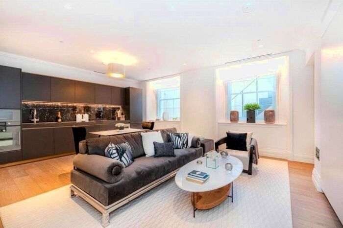 1 Bedroom Flat To Rent In Park Crescent, Marylebone, London, W1B