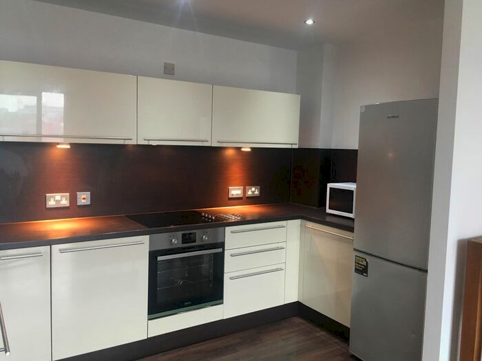 2 Bedroom Flat To Rent In Kelham Island, Sheffield, South Yorkshire, Uk, S3