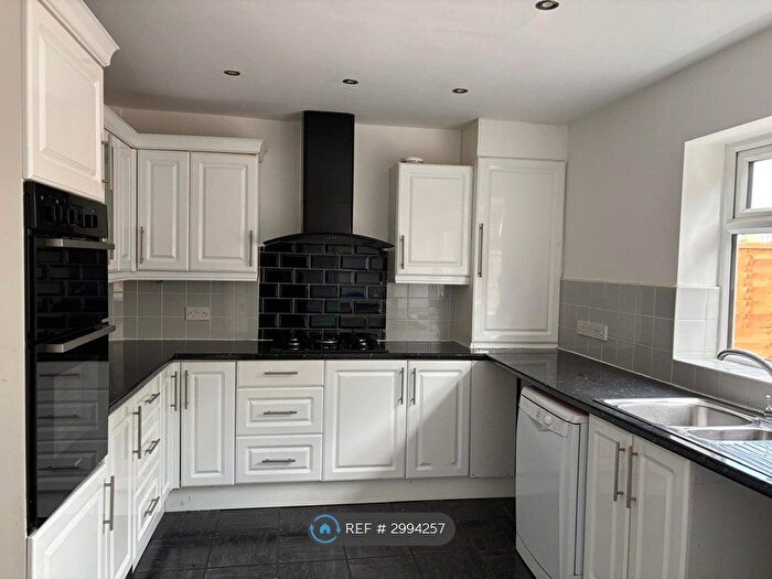 3 Bedroom Terraced House To Rent In Rushdon Close, Grays, RM17