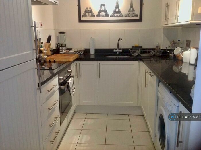 3 Bedroom Flat To Rent In Royal Seabathing, Margate, CT9