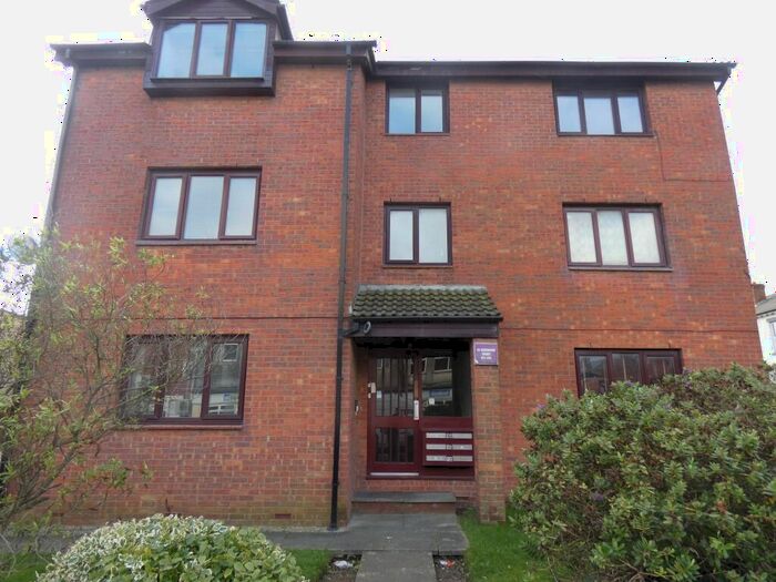 1 Bedroom Flat To Rent In Buchanan Court, Blackpool, FY1