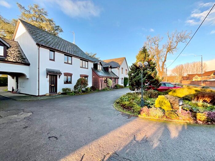 1 Bedroom Flat For Sale In Caerleon Road, Ponthir, Newport, NP18