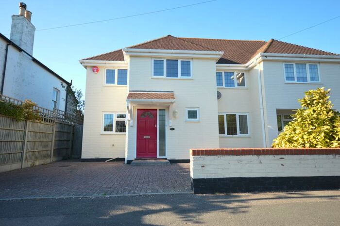 4 Bedroom Semi-Detached House To Rent In Stanley Road, Lymington, Hampshire, SO41