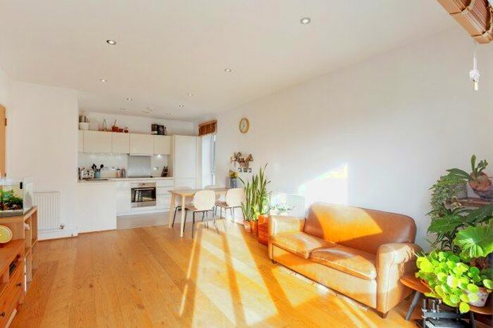 1 Bedroom Flat To Rent In Hurricane House, London, SW20