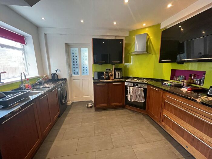 3 Bedroom Semi-Detached House To Rent In Johnston Avenue, Hebburn, South Tyneside, NE31