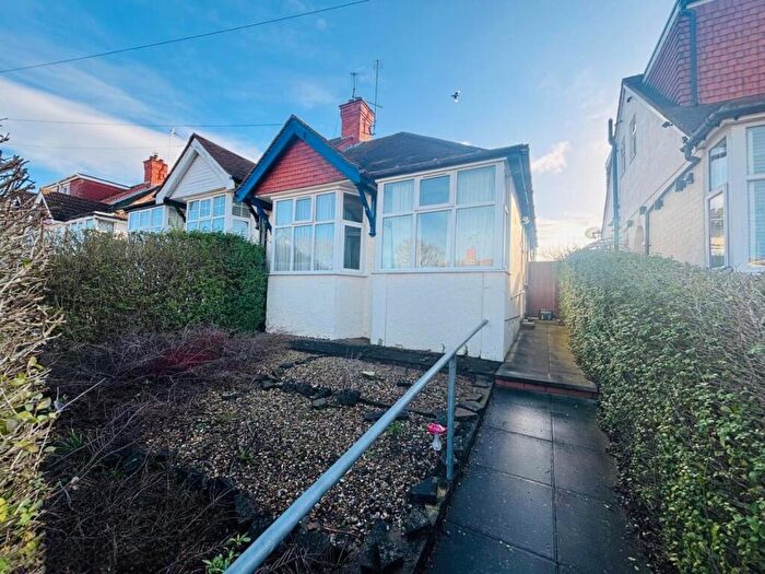 2 Bedroom Semi-Detached Bungalow For Sale In Reedway, Spinney Hill, Northampton, NN3