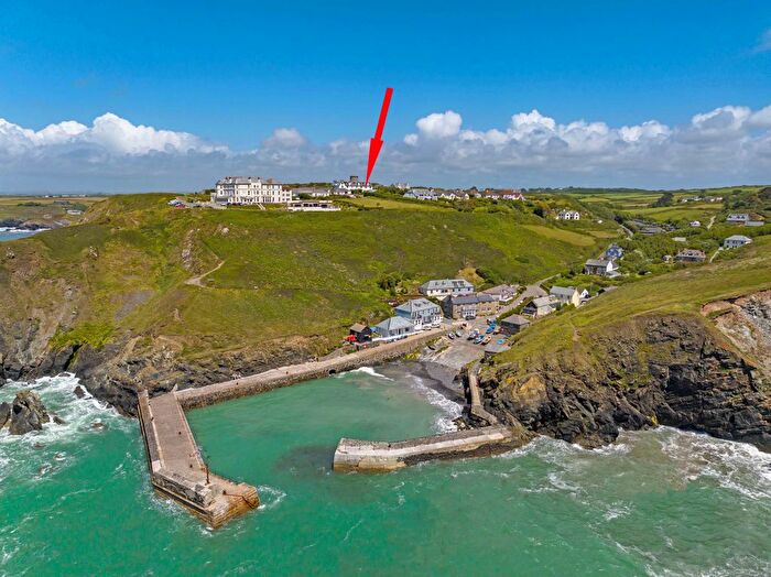 3 Bedroom Terraced House For Sale In Mullion Cove, Helston, Cornwall, TR12