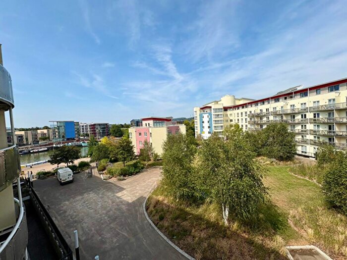 1 Bedroom Apartment To Rent In Harbourside, The Crescent, BS1
