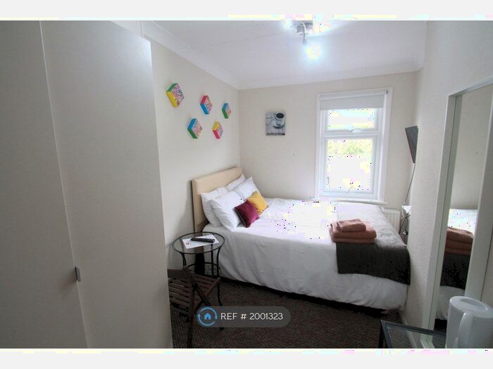 Studio To Rent In Pinner Road, Harrow, HA1