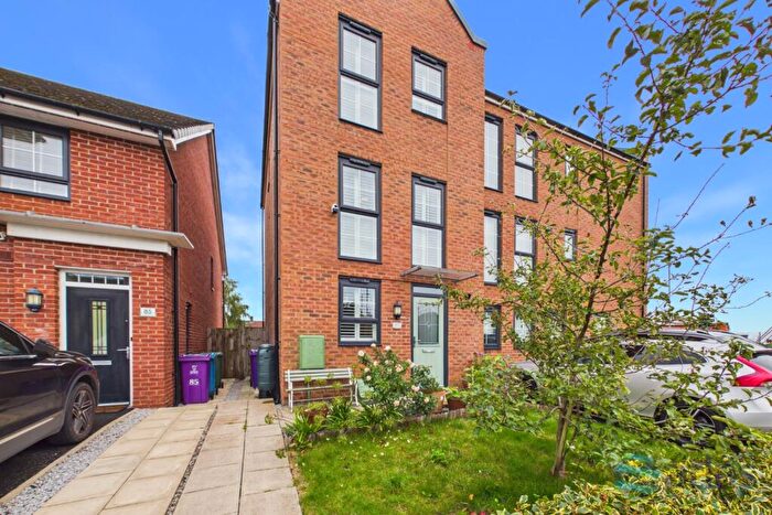 3 Bedroom Semi-Detached House For Sale In Cartwrights Farm Road, Speke, L24