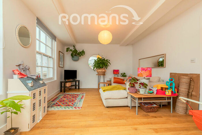 2 Bedroom Apartment To Rent In Portland Street, BS8