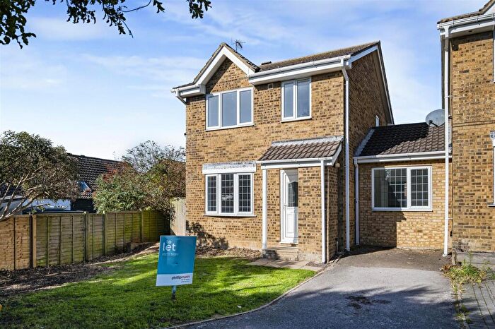 4 Bedroom House To Rent In Bridle Way, Telscombe Cliffs, Peacehaven, BN10
