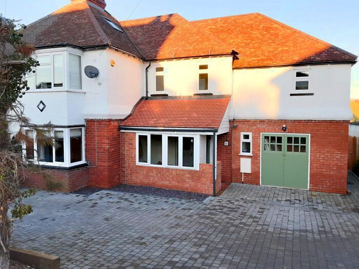 5 Bedroom Property To Rent In Swindon Lane, Cheltenham, GL50