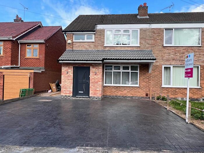 3 Bedroom Semi-Detached House For Sale In Fairstone Hill, Oadby, Leicester, LE2
