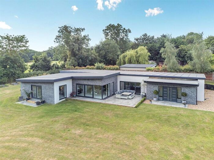 6 Bedroom Detached House For Sale In Church Road, Hartley, Kent, DA3