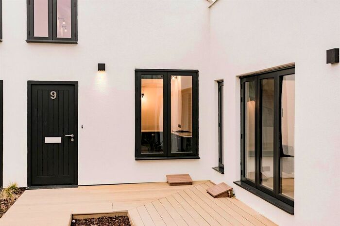 1 Bedroom Flat To Rent In Fonthill Mews, Finsbruy Park, N4