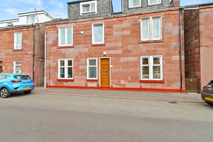 3 Bedroom Flat For Sale In Middleton Street, Alexandria, West Dunbartonshire, G83