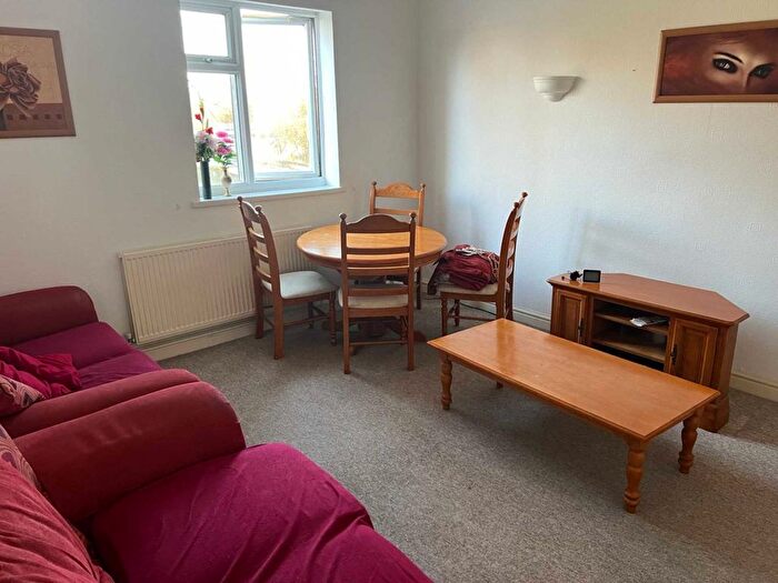 1 Bedroom Flat To Rent In Polygon, Eccles, M30