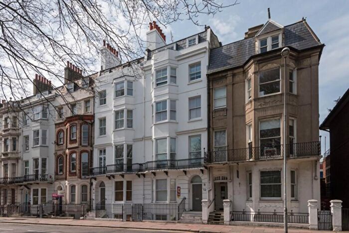 Flat To Rent In Marlborough Place, Brighton, BN1