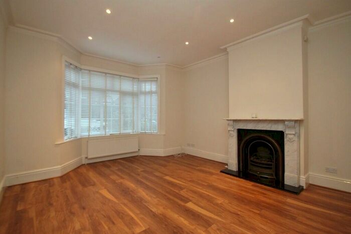 3 Bedroom Semi-Detached House To Rent In Monkhams Lane, Woodford Green, IG8