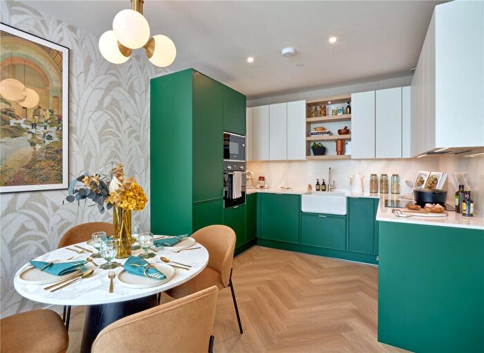 2 Bedroom Flat For Sale In Lindley House, Hendon, NW9