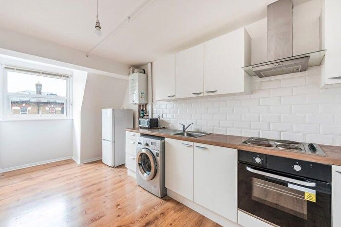 2 Bedroom Flat To Rent In High Street, New Malden, KT3