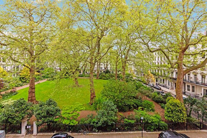 2 Bedroom Flat For Sale In Ennismore Gardens, Knightsbridge, London, SW7