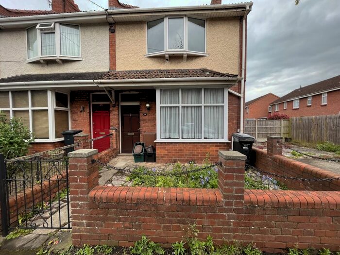 2 Bedroom Terraced House To Rent In Loxleigh Avenue, Bridgwater, TA6