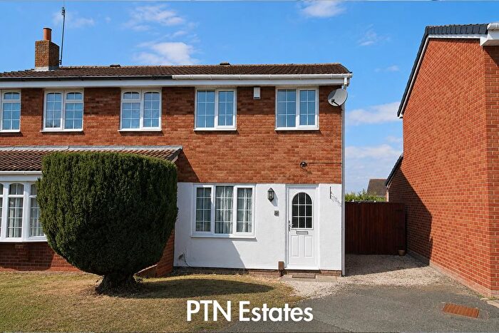2 Bedroom Semi-Detached House To Rent In Bewlay Close, Brierley Hill, DY5