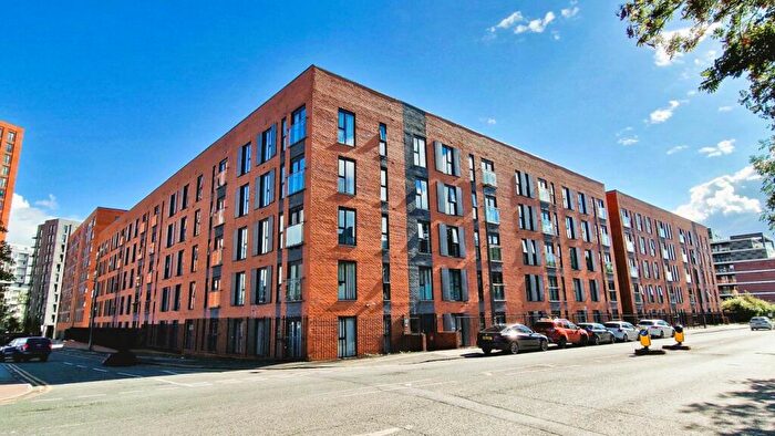 2 Bedroom Apartment To Rent In Irwell Building, Derwent St, M5
