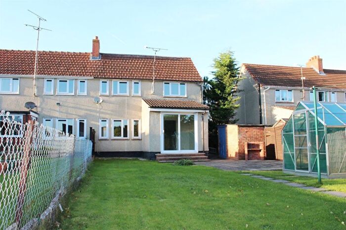 3 Bedroom Semi Detached House To Rent In Wellington Road, Taunton, TA1