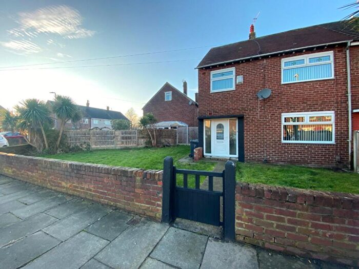 3 Bedroom End Of Terrace House For Sale In Downside Close, Liverpool, L30