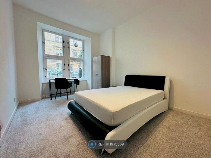 2 Bedroom Flat To Rent In White Street, Glasgow, G11