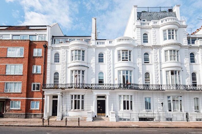 2 Bedroom Maisonette To Rent In Gloucester Terrace, Bayswater, London, W2
