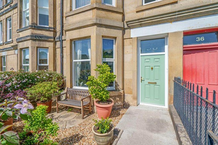 1 Bedroom Flat For Sale In Cowan Road, Shandon, Edinburgh, EH11