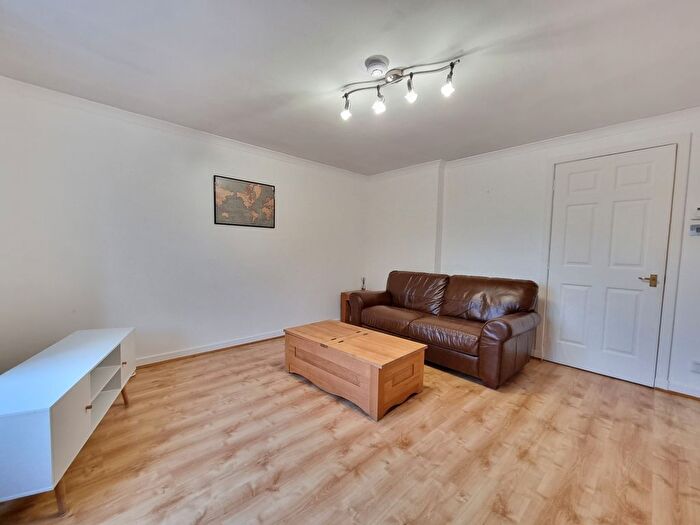 2 Bedroom Flat To Rent In Claremont Street, West End, Aberdeen, AB10