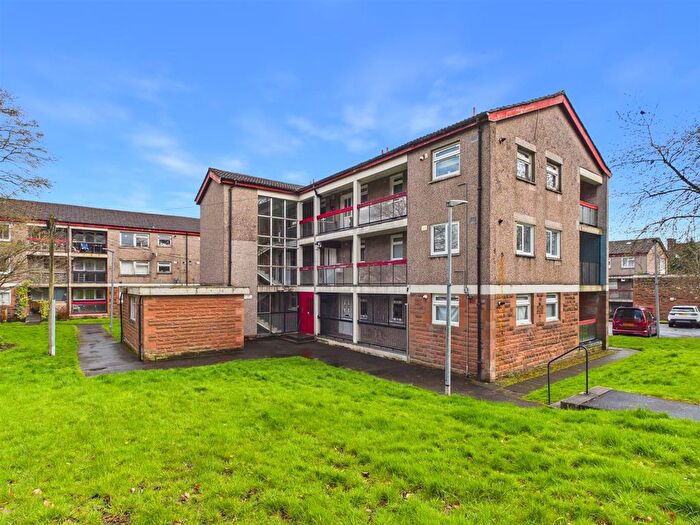 1 Bedroom Flat For Sale In High Calside, Paisley, PA2