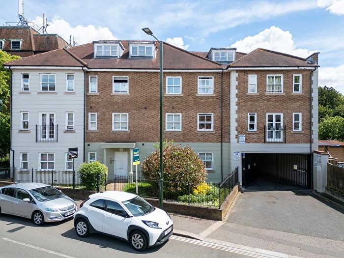 1 Bedroom Flat To Rent In Kyle House, High Street, Surrey, TW12